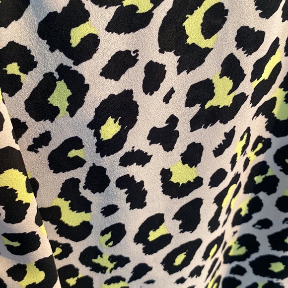 Nwt By Design animal print blouse - Picture 4 of 6